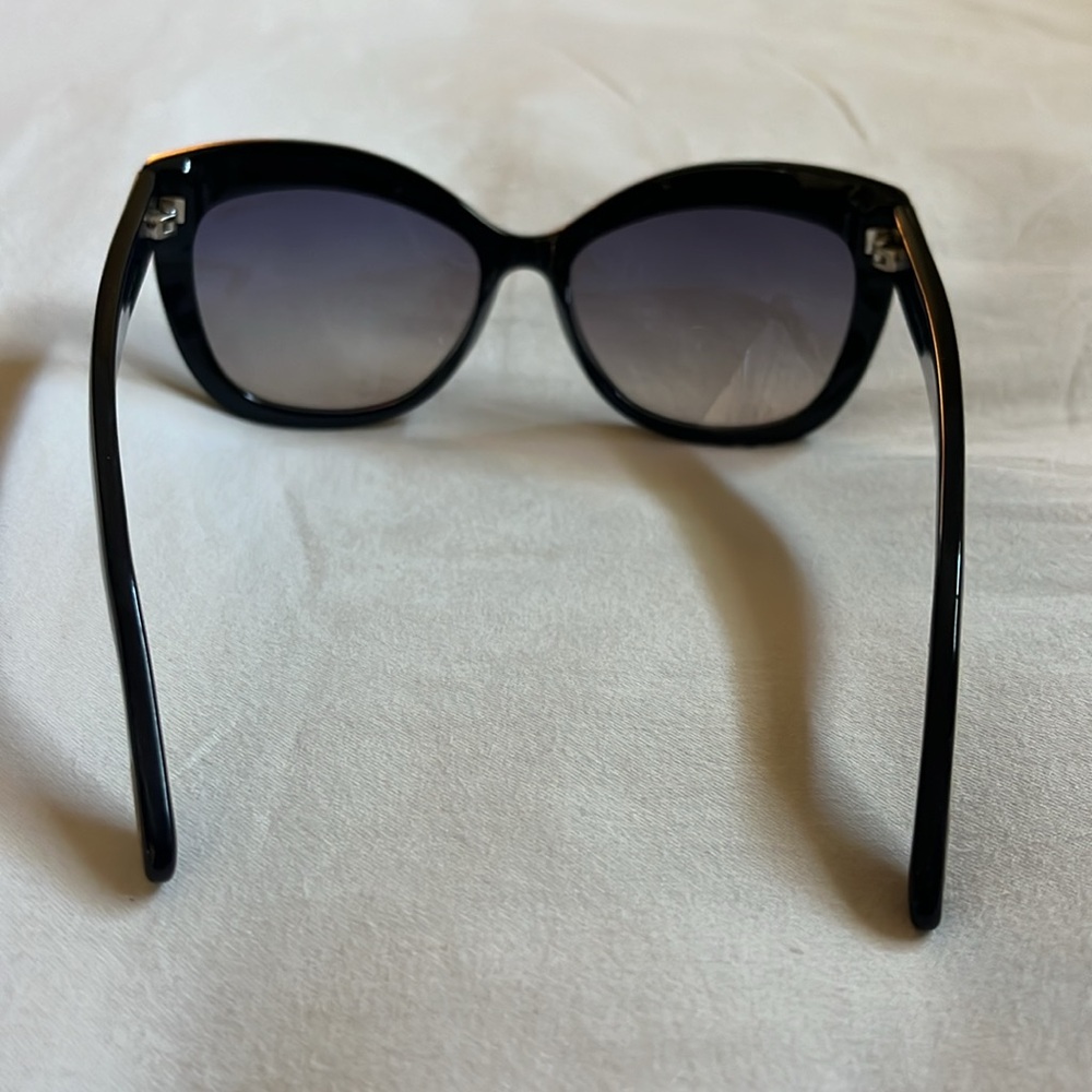 Tom Ford Sunglasses - Picture 4 of 12